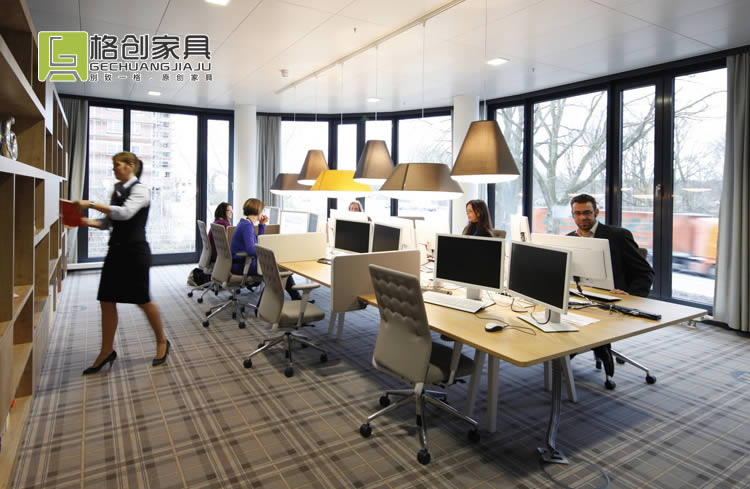 現(xiàn)代辦公家具