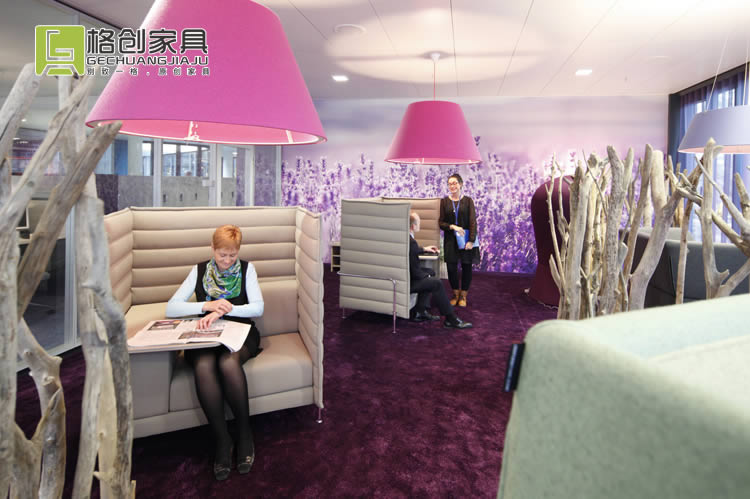 現(xiàn)代辦公家具