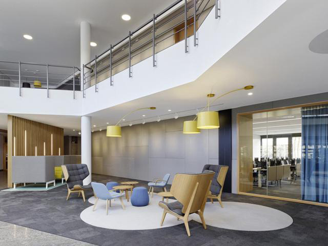 現(xiàn)代辦公家具